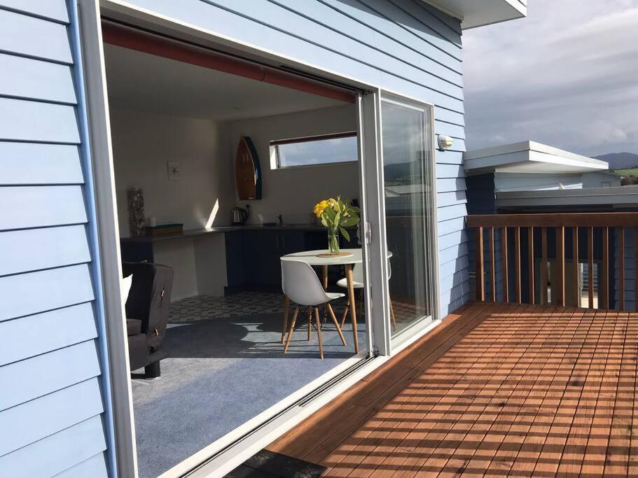 The Blue Beach House Mangawhai Exterior photo