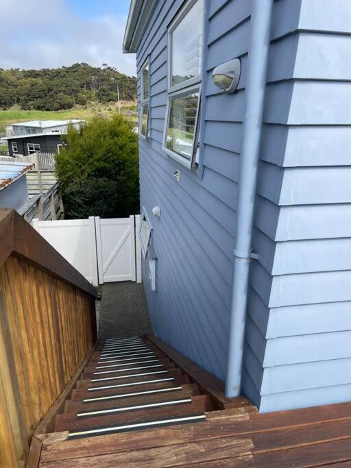 The Blue Beach House Mangawhai Exterior photo