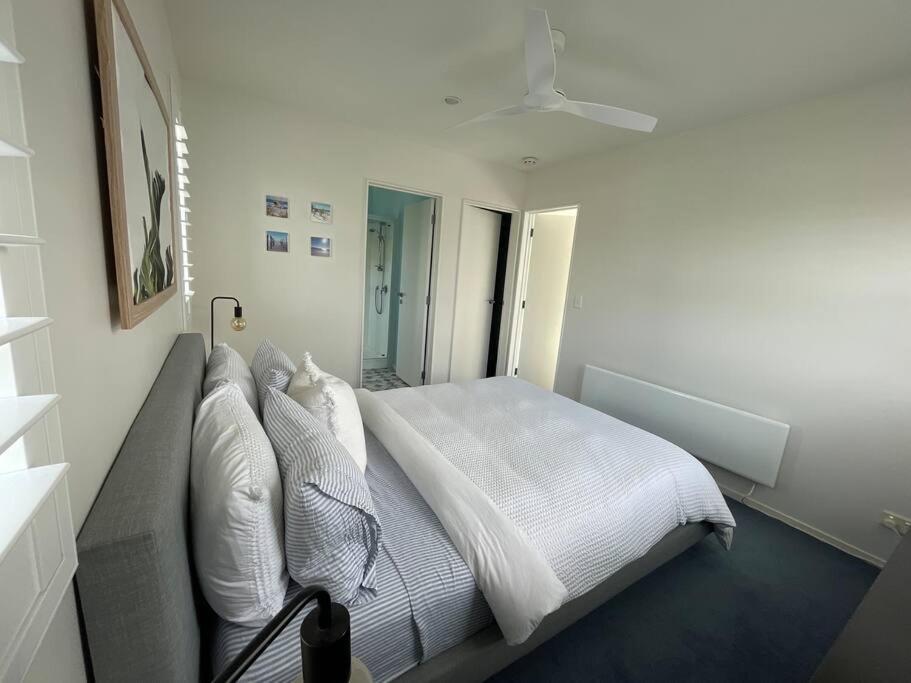The Blue Beach House Mangawhai Exterior photo